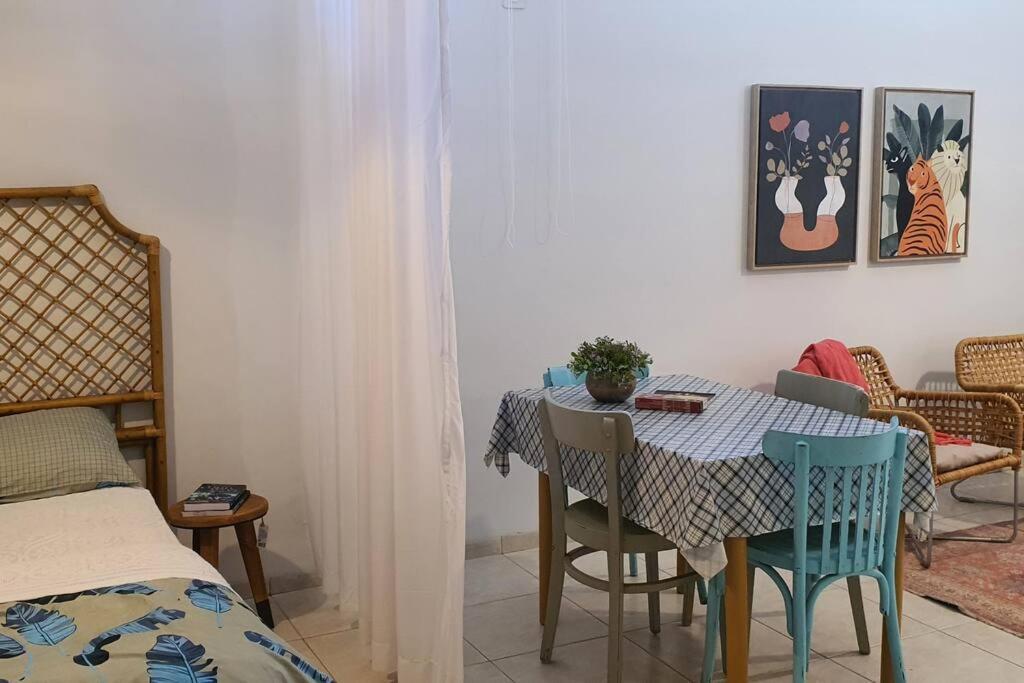 נקודת חן Appartement Shadmot Devora Buitenkant foto