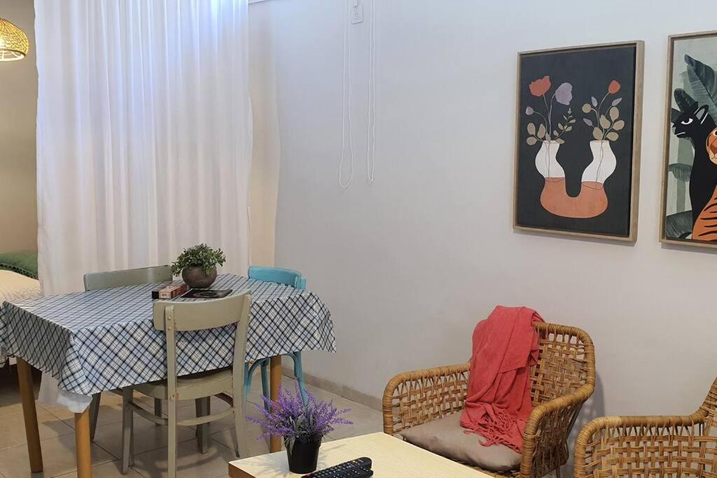 נקודת חן Appartement Shadmot Devora Buitenkant foto